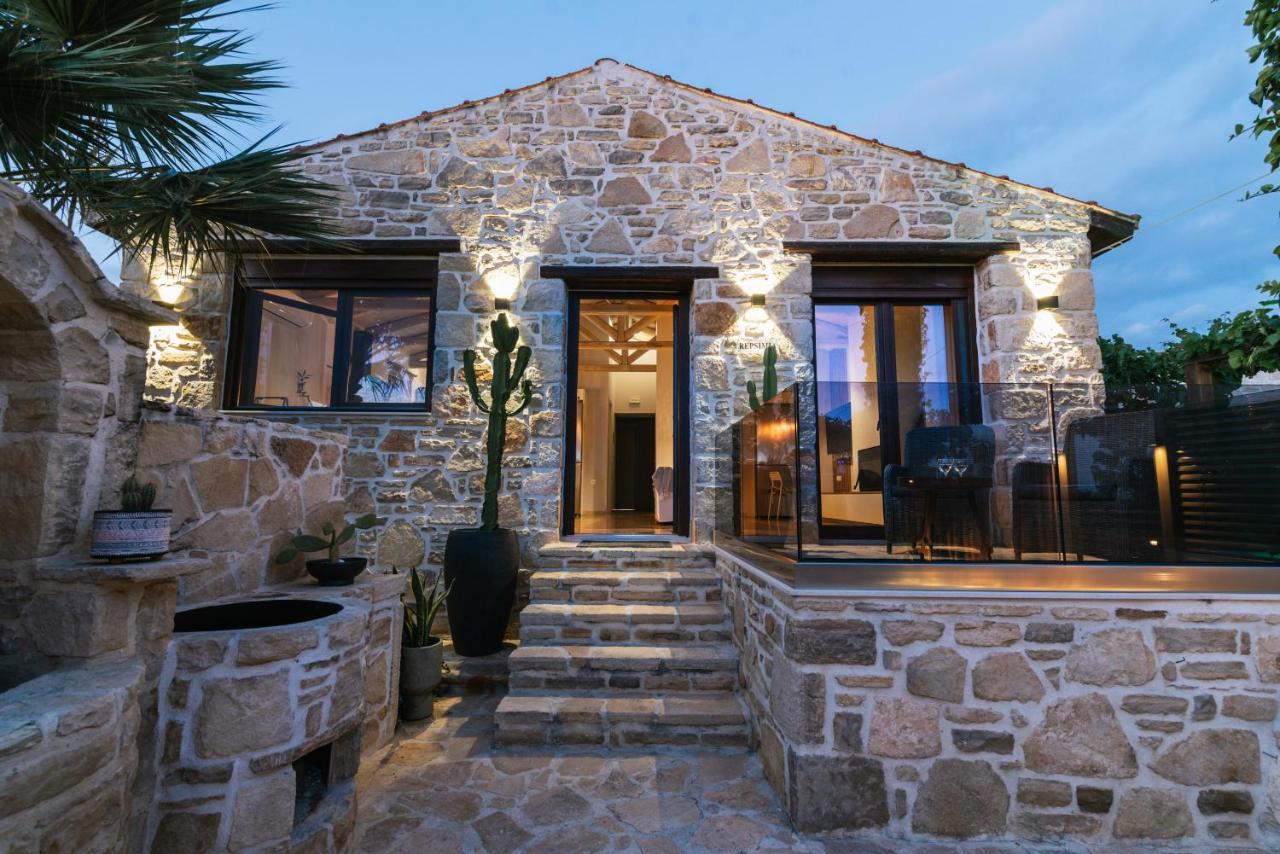 Villa Repsimia With Private Jacuzzi Кокинос Пиргос Екстериор снимка